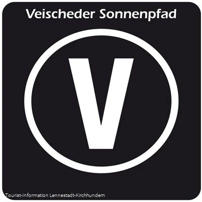 Das große V als Wegweiser für den Veischeder Sonnenpfad